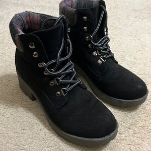 Rock & Candy 6.5M Ankle Boots